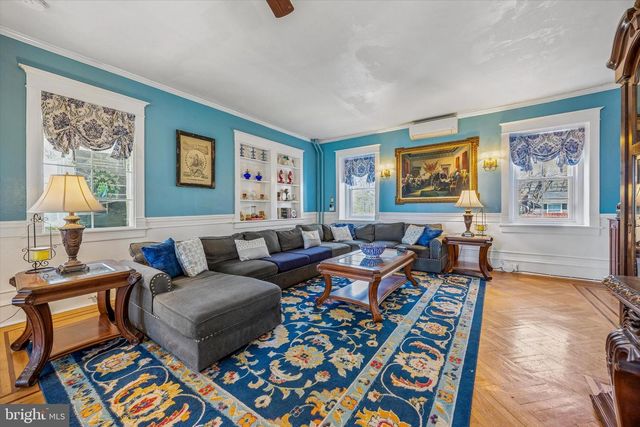917 DEKALB PIKE, Ambler, PA 19002