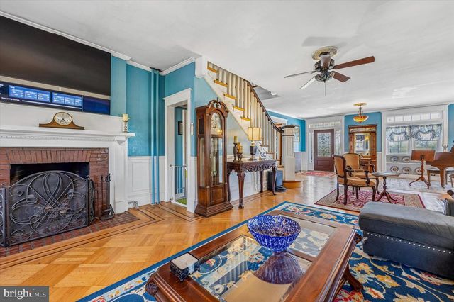 917 DEKALB PIKE, Ambler, PA 19002