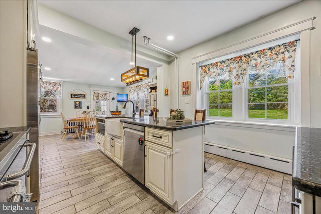 917 DEKALB PIKE, Ambler, PA 19002