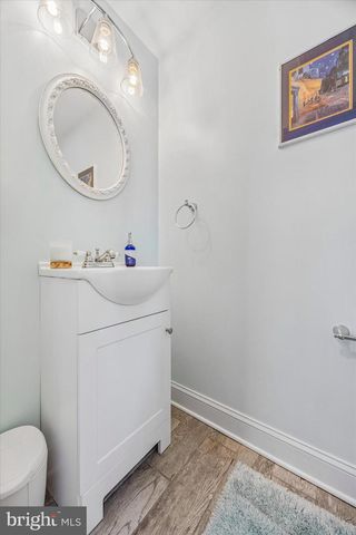 917 DEKALB PIKE, Ambler, PA 19002