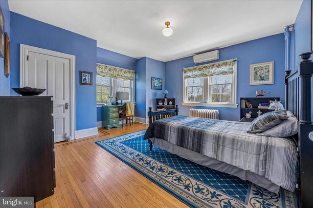 917 DEKALB PIKE, Ambler, PA 19002