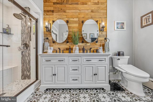 917 DEKALB PIKE, Ambler, PA 19002