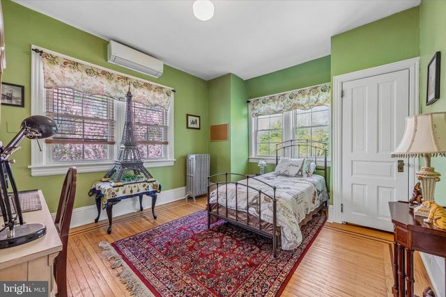 917 DEKALB PIKE, Ambler, PA 19002