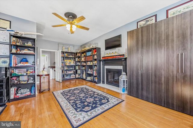 917 DEKALB PIKE, Ambler, PA 19002