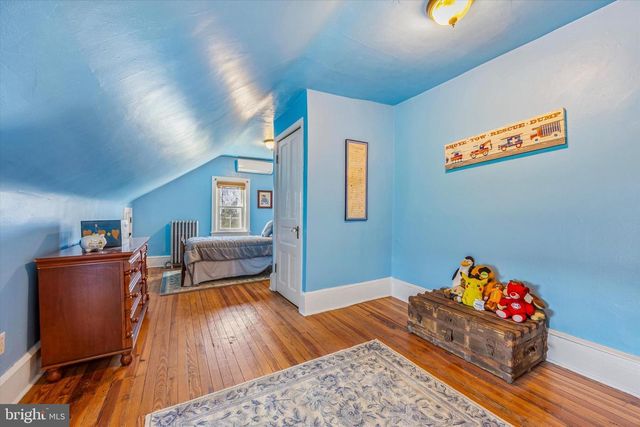 917 DEKALB PIKE, Ambler, PA 19002