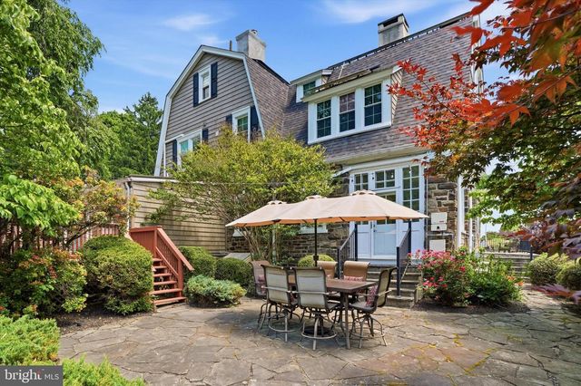 917 DEKALB PIKE, Ambler, PA 19002