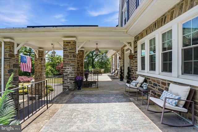 917 DEKALB PIKE, Ambler, PA 19002