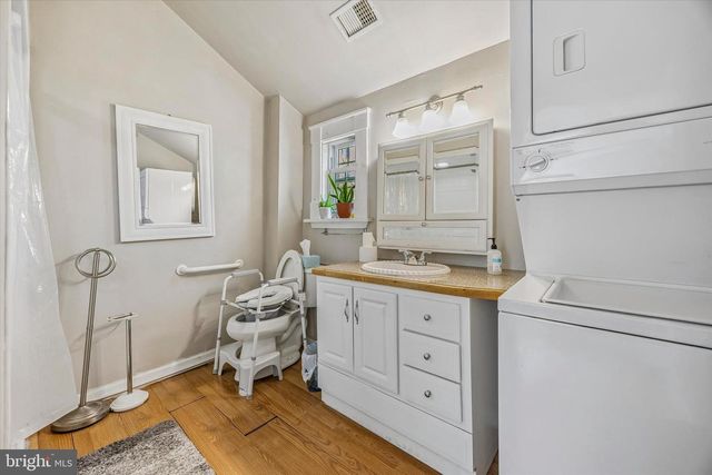 917 DEKALB PIKE, Ambler, PA 19002