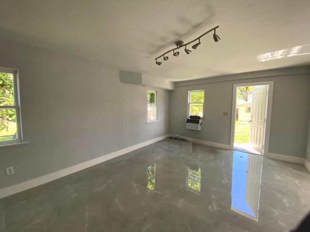 2231 Wilson Street 2, Hollywood, FL 33020