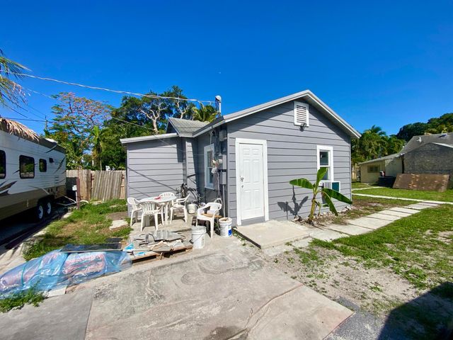 2231 Wilson Street 2, Hollywood, FL 33020