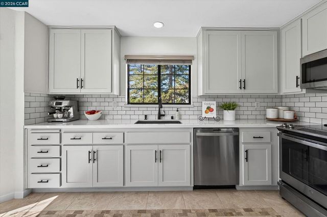 83 Tahoe Ct 203, San Ramon, CA 94582