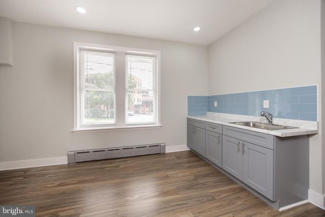 5213 N BROAD ST, Philadelphia, PA 19141