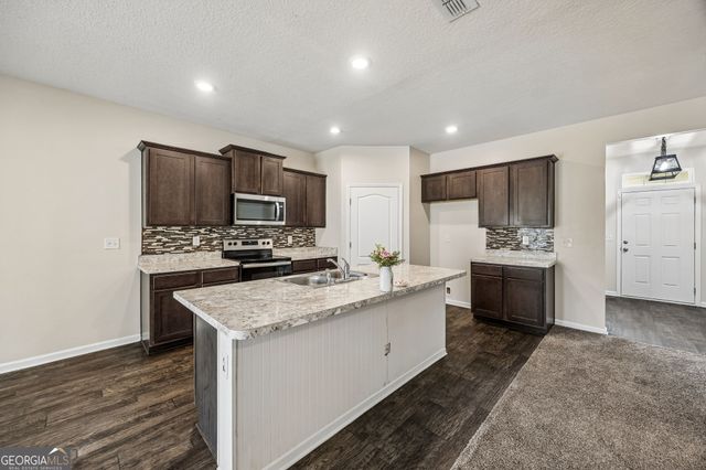 403 Cedar Breeze Drive, Kingsland, GA 31548