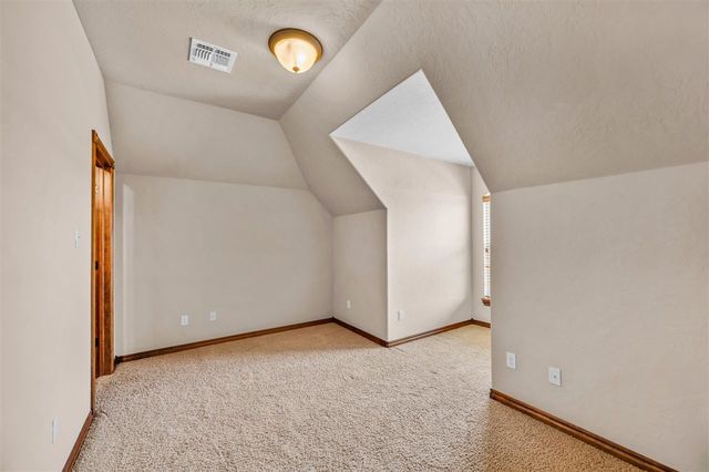 2404 SW 70th St, Lawton, OK 73505