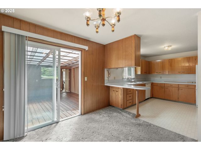 1088 NOPAL St, Florence, OR 97439