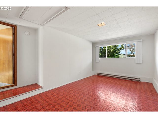 1088 NOPAL St, Florence, OR 97439