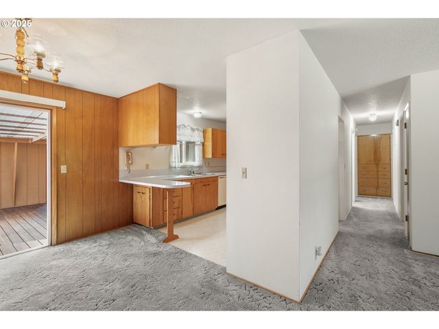 1088 NOPAL St, Florence, OR 97439