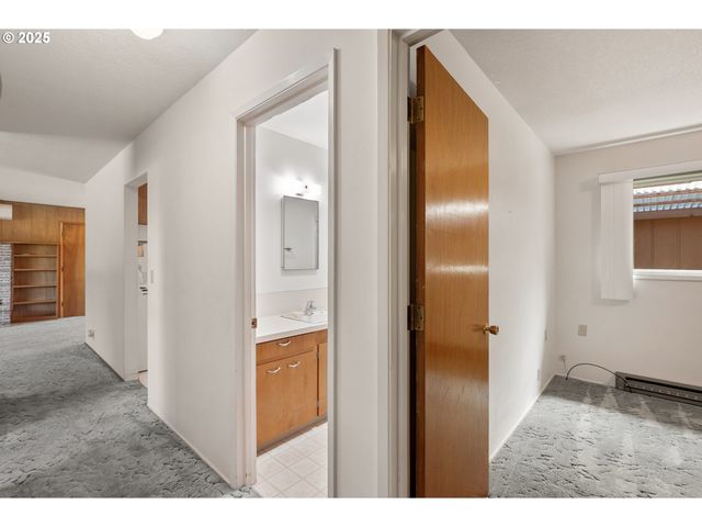 1088 NOPAL St, Florence, OR 97439