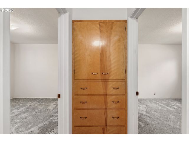 1088 NOPAL St, Florence, OR 97439