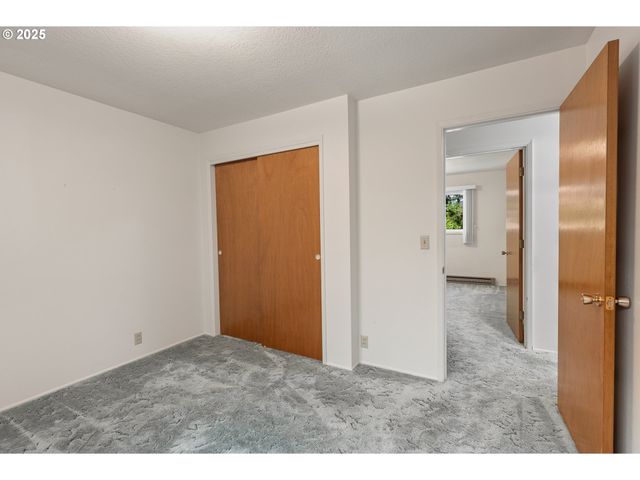 1088 NOPAL St, Florence, OR 97439