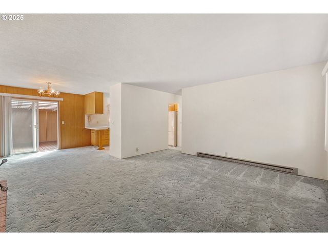 1088 NOPAL St, Florence, OR 97439