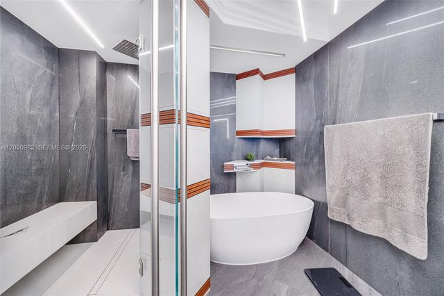 6365 Collins Ave 2301, Miami Beach, FL 33141
