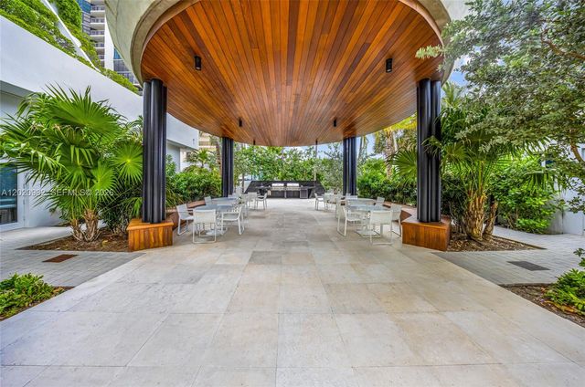 6365 Collins Ave 2301, Miami Beach, FL 33141