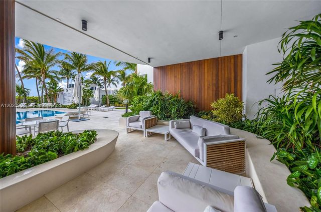 6365 Collins Ave 2301, Miami Beach, FL 33141
