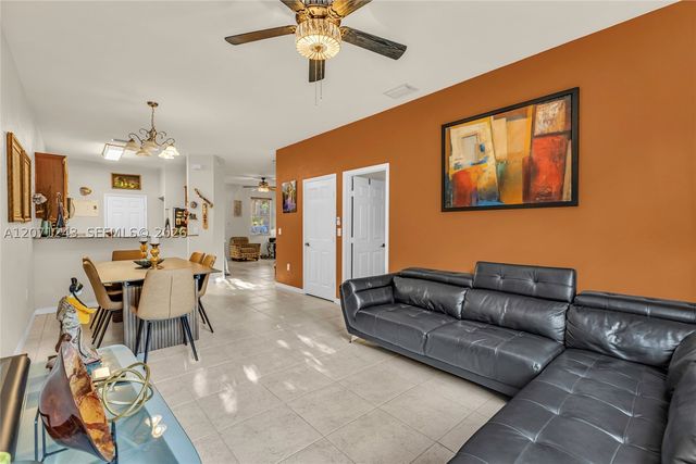 1810 SW 91st Ave, Miramar, FL 33025
