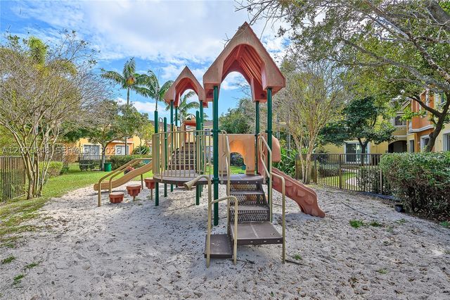 1810 SW 91st Ave, Miramar, FL 33025