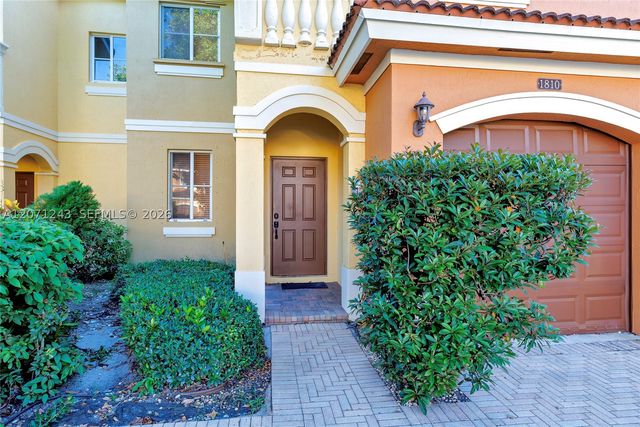 1810 SW 91st Ave, Miramar, FL 33025