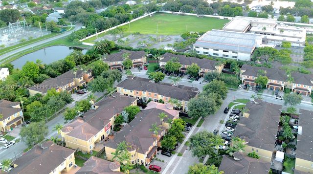 1810 SW 91st Ave, Miramar, FL 33025