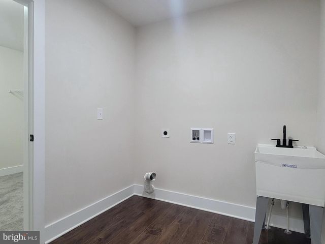 4092 RIDGEVIEW RD, Harrisburg, PA 17112