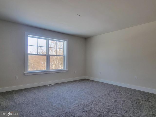 4092 RIDGEVIEW RD, Harrisburg, PA 17112