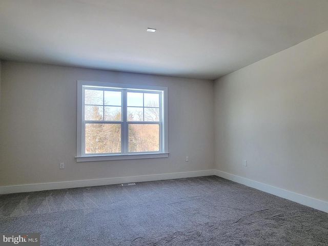 4092 RIDGEVIEW RD, Harrisburg, PA 17112