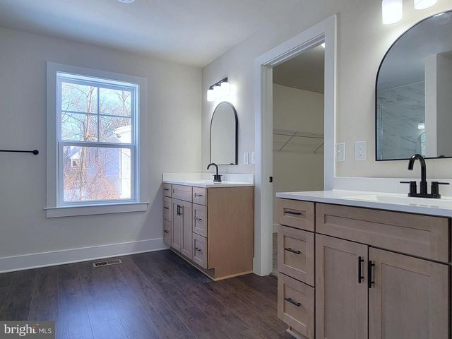 4092 RIDGEVIEW RD, Harrisburg, PA 17112