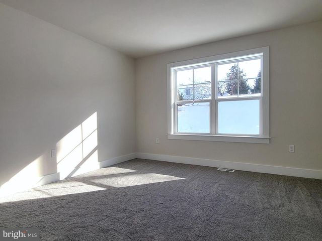 4092 RIDGEVIEW RD, Harrisburg, PA 17112