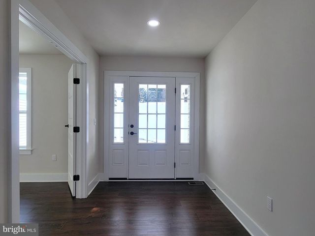 4092 RIDGEVIEW RD, Harrisburg, PA 17112