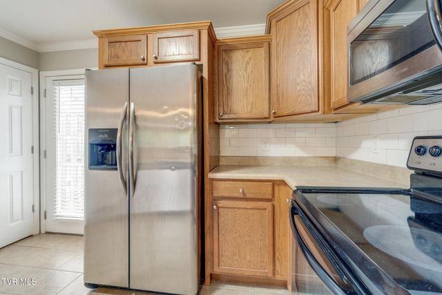 2305 South S Greenwood Drive Unit 21, Johnson City, TN 37604