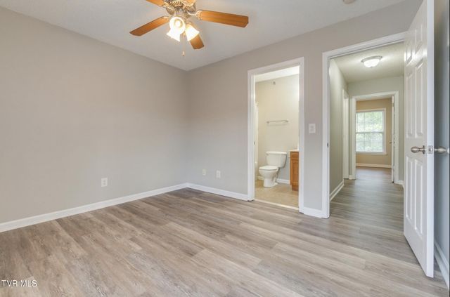 2305 South S Greenwood Drive Unit 21, Johnson City, TN 37604
