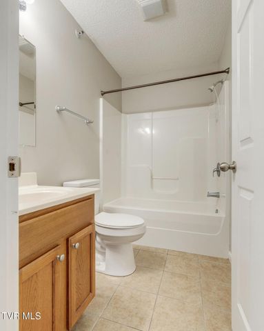 2305 South S Greenwood Drive Unit 21, Johnson City, TN 37604