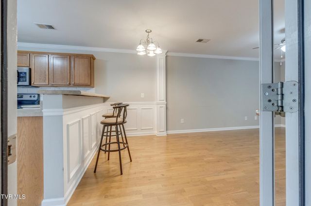 2305 South S Greenwood Drive Unit 21, Johnson City, TN 37604