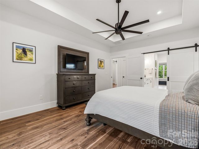 158 Trellem Trail, Hendersonville, NC 28739