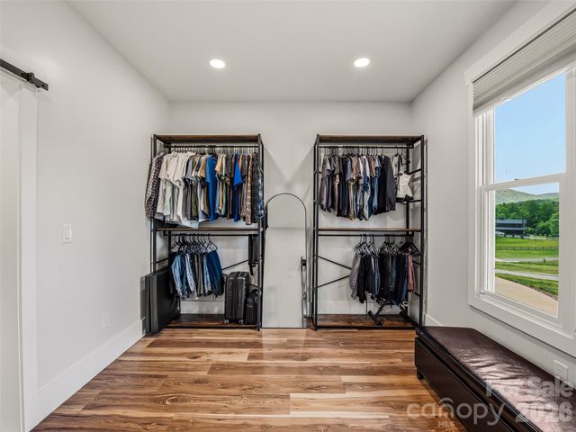 158 Trellem Trail, Hendersonville, NC 28739