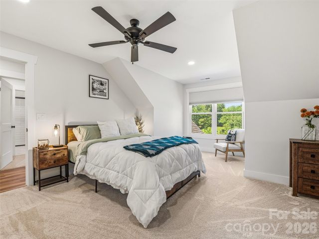 158 Trellem Trail, Hendersonville, NC 28739