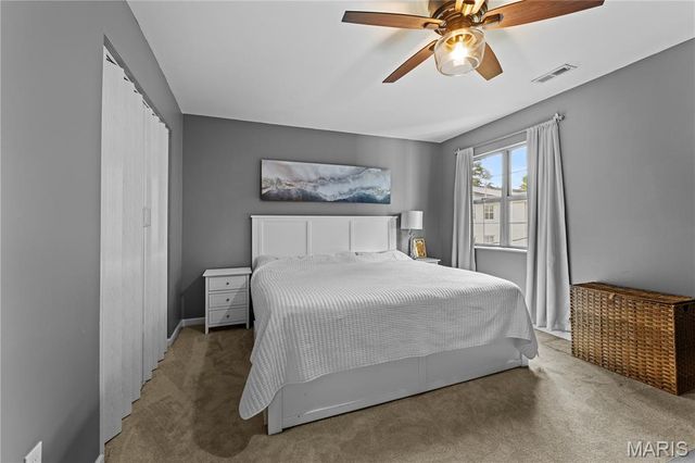 9125 N Swan Circle, Brentwood, MO 63144