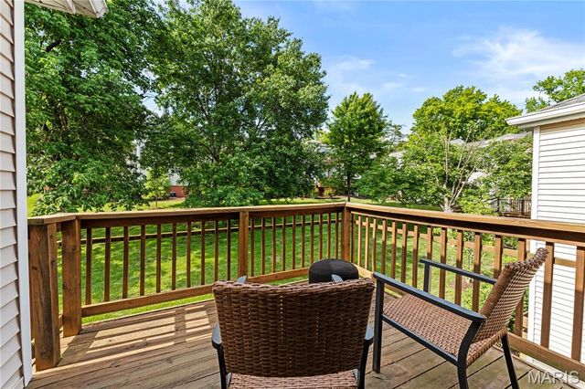 9125 N Swan Circle, Brentwood, MO 63144