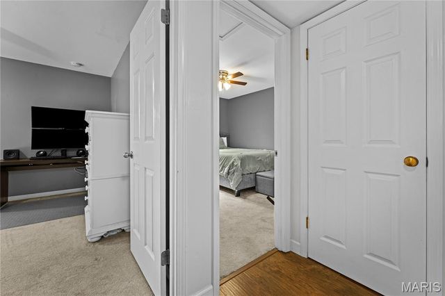 9125 N Swan Circle, Brentwood, MO 63144