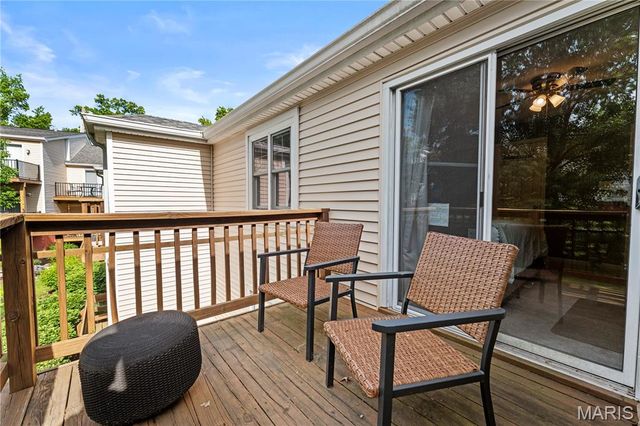 9125 N Swan Circle, Brentwood, MO 63144