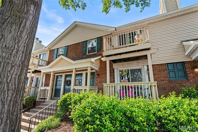 9125 N Swan Circle, Brentwood, MO 63144